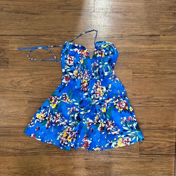 OPEN TO OFFERS Anthropologie Blue Floral Halter Mini Dress Size Small - Picture 3 of 4